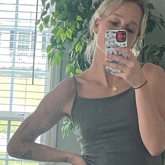 Meet your Posher, Annie - Picture 1 of 1